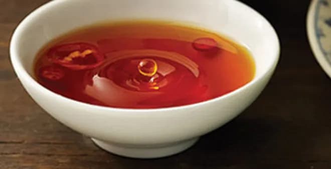 HƯƠNG NƯỚC MẮM NHĨ – HƯƠNG VỊ CỐT LÕI TỪ THÙNG GỖ